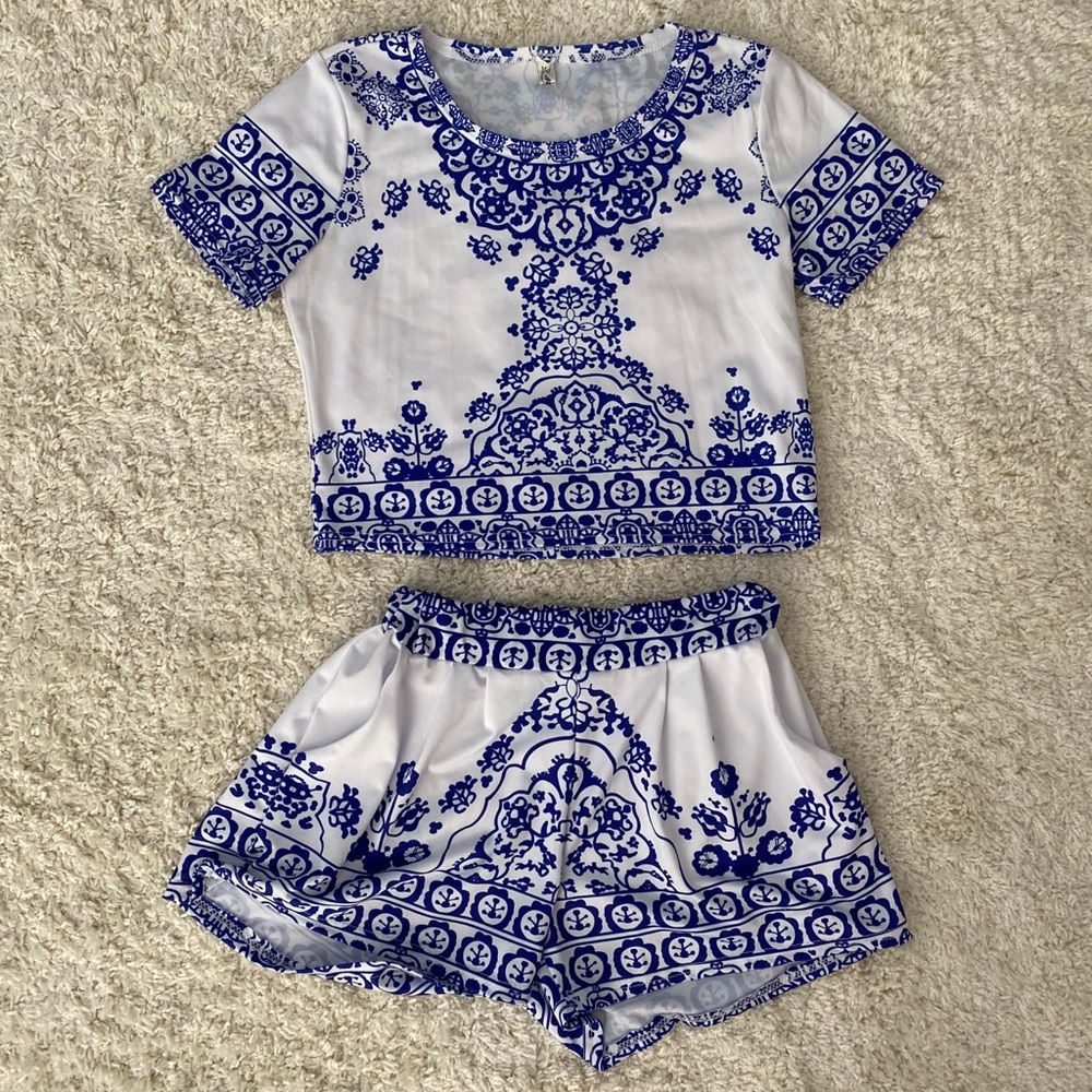 Blue and White Floral Set